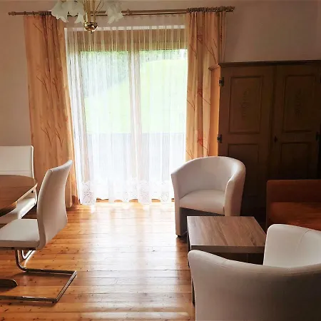 Gaestehaus Jank * Presseggersee