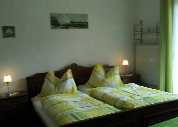 Gaestehaus Jank * プレッセッガー・ゼー